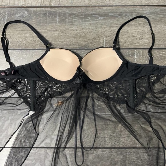 Victoria’s Secret Black Lace and Nude Babydoll 34B - Picture 6 of 7